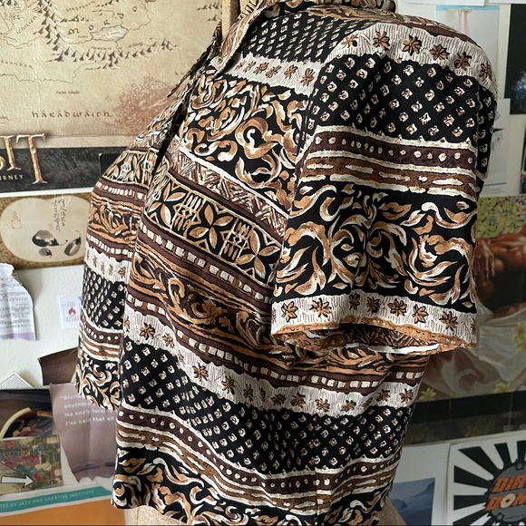 80s khalahari print rustic button up! Lots of word - Picture 5 of 6